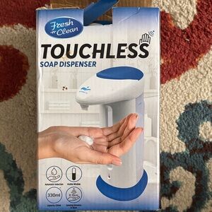 Fresh 'n Clean Touchless Soap Dispenser